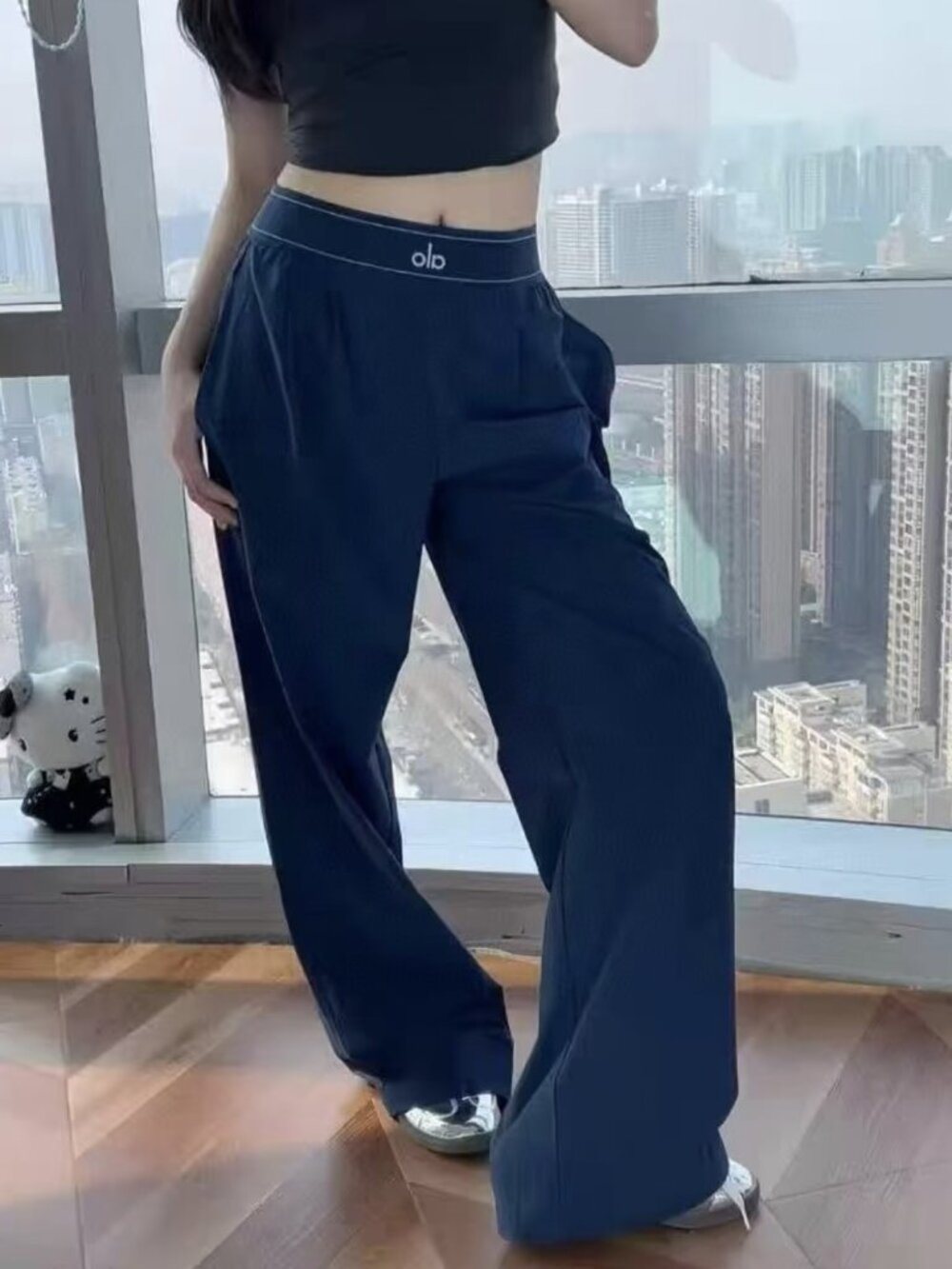 NWT ALO Yoga Navy Blue Suit Up Trouser (Regular) - Perfect Straight Leg Pants😍